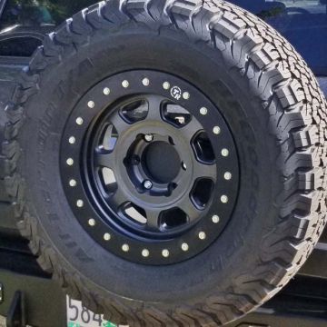 HD17 17 x 8 1/2" Beadlock Wheel